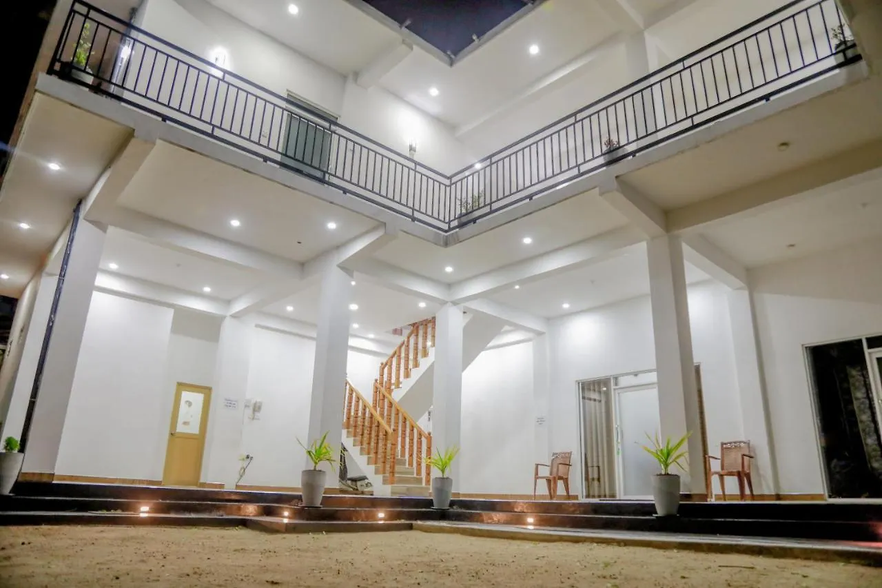Araliya Lagoon Park Resort Negombo