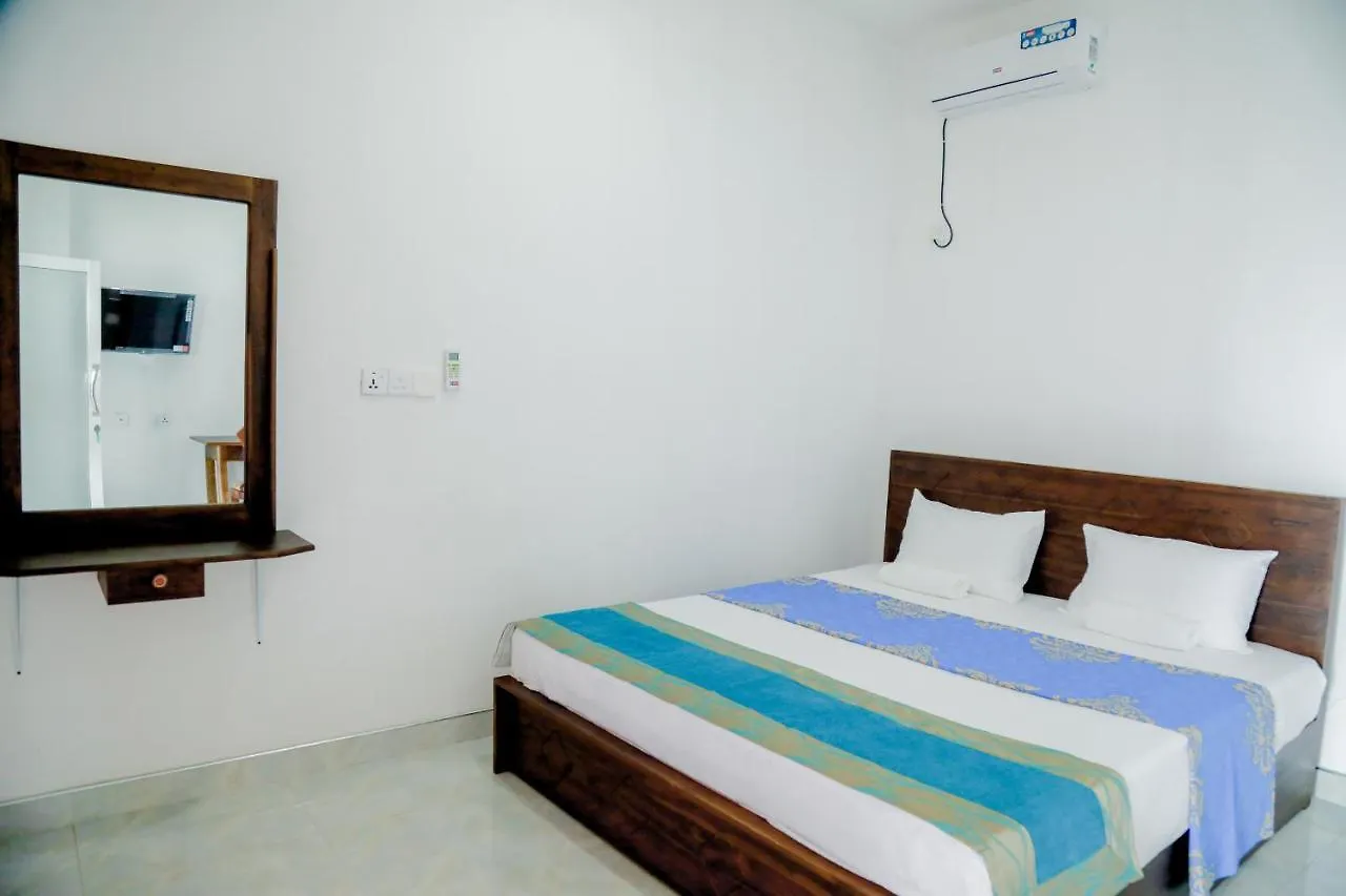Araliya Lagoon Park Resort Negombo 0*,