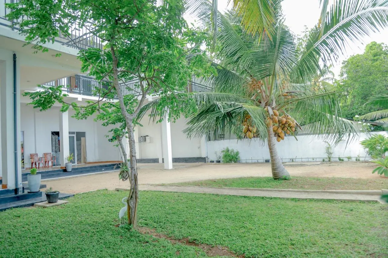 Araliya Lagoon Park Resort Negombo Hostel